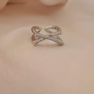 Çarpı X Asimetrik Model Zirkon Taşlı Ayarlanabilir Gold ve Silver Gümüş Renkli Yüzük- 1674