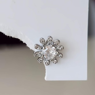 Çiçek Model Kıkırdak Piercing Tragus Helix Gümüş Renk Küpe - 1572