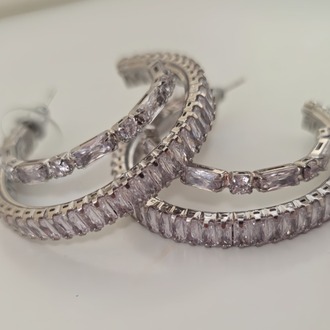 İkili Yarım Halka Model Zirkon Taşlı Antialerjik VİP Halka Silver Renk Küpe Antialerjik - 1816