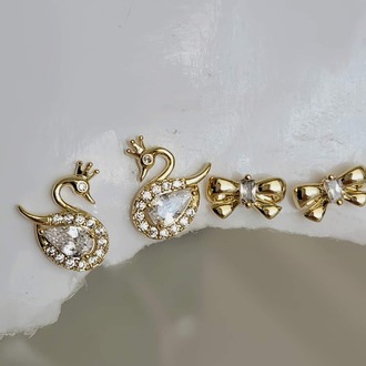 6'lı Kuğu Fiyonk Model Minima Altın Kaplama Gold Renkli Küpe Seti- 1552