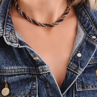 Etnik Bohem Sarmal Dönmeli Model Kristal Siyah Gold Renkli Taşlı Kristal Boncuk Kolye - 1366