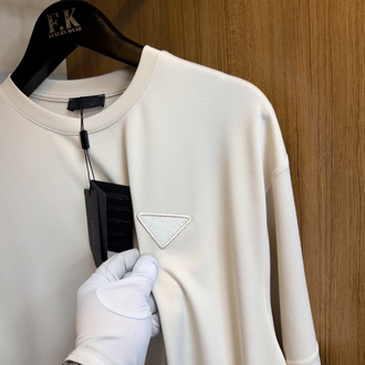 Prada Logo T-shirt ( İthal-Ütü İstemez-NFC Aktif) - Kum Beji