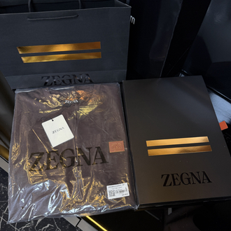Zegna Logo Plaque T-shirt ( İthal-Ütü İstemez-NFC Aktif) Koyu Kahve