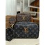 Louis Vuitton Kol Çantası
