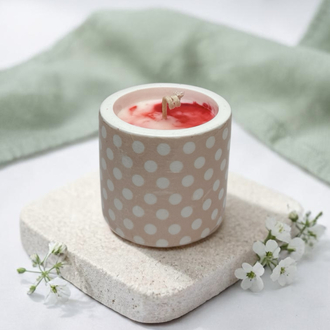 Soya Mum Kokulu | Dekoratif Puantiyeli Kap | Vernikli, Çizmez Tabanlı Şık Mum 6x7 cm