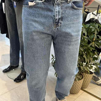 BOYFRIEND JEAN