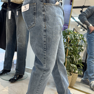 BOYFRIEND JEAN