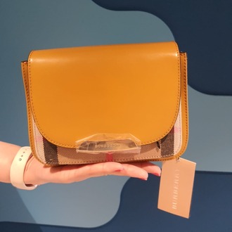BURBERRY Tasarım Ayarlanabilir Askılı Hardal Sarısı Çanta
