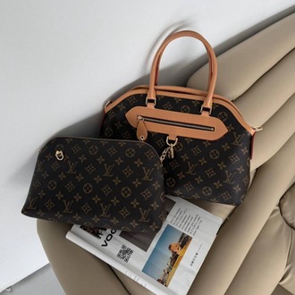 LOUIS VUITTON Deri İthal Çanta Paslanmaz Çelik malzeme kullanarak tasarlanmıştır
