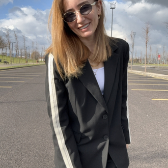 Siyah blazer takım