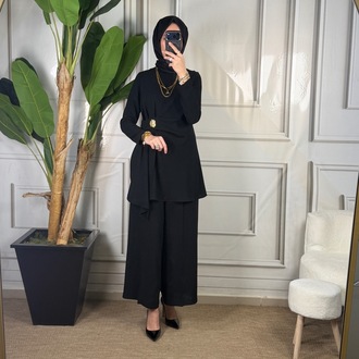 Selvi Çetin Krep Class Takım