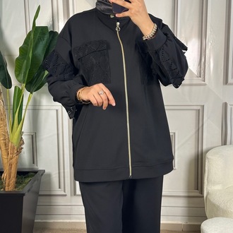 Ghisa Dantel Detaylı Takım