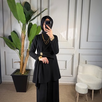 Selvi Çetin Krep Class Takım
