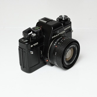 Praktica B100 Analog Fotoğraf Makinesi