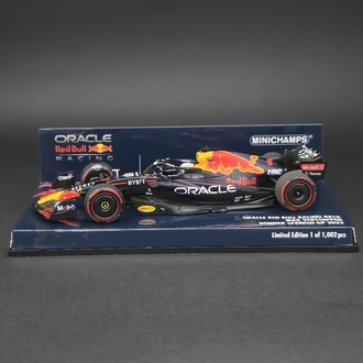 1:43 Minichamps Redbull Oracle RB18 Max Verstappen 2022 Dünya Şampiyonu