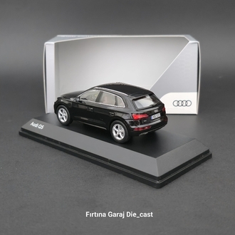 1:43 Audi Q5