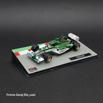 1:43 Jaguar R4 2003