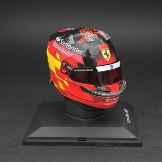 1:5 Carlos Sainz 2024 Kask Figürü 