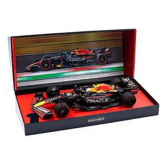 1:18 Redbull Oracle RB18 Max Verstappen 2022 Dünya Şampiyonu 