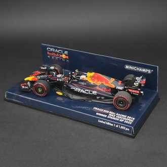 1:43 Minichamps Redbull Oracle RB18 Max Verstappen 2022 Dünya Şampiyonu