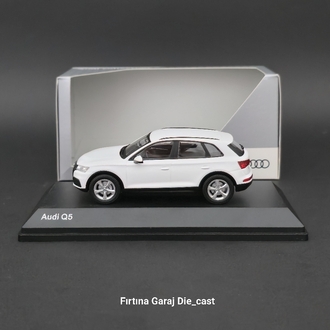 1:43 Audi Q5