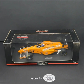 1:18 Mclaren Mercedes MP4 /12 1997