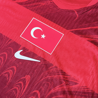 TÜRKİYE FORMASI PROFESYONEL MAÇ FORMASI