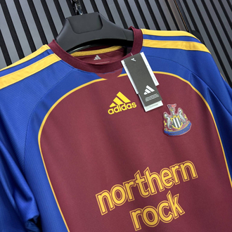 Newcastle United Retro Owen Forması