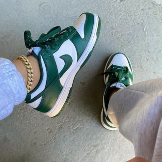NIKE DUNK LOW