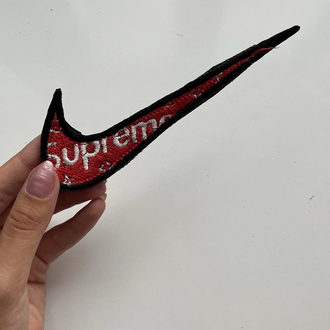 Cırtcırtlı Nike Air Force Supream