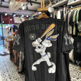 : Bugs Bunny x NY Yankees (Black)