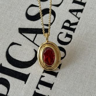 Antik oval taşlı kolye (kırmızı renk)