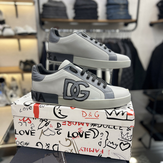 D.G sneakers