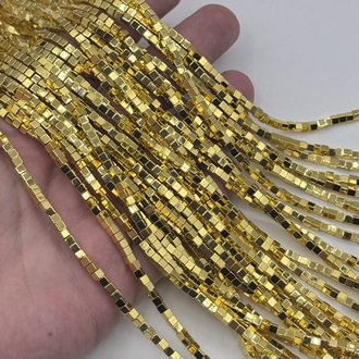 Küp Hematit 3*3 Gold