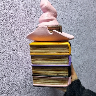 Cadı Şapkası Kitap Kutu
