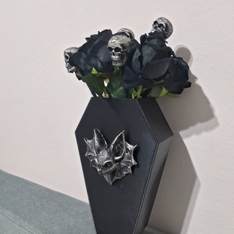 Gotik Yarasa Detaylı Tabut Vazo