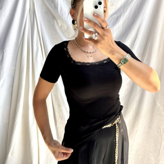 Dantelli kare yaka pamuklu kısa kol basic body