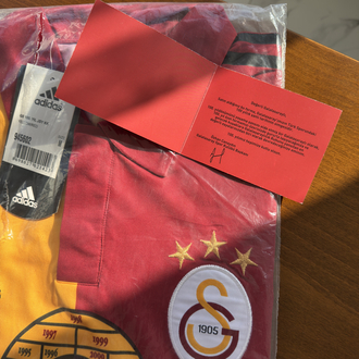 Galatasaray 2004-2005 100. Yıl Forma