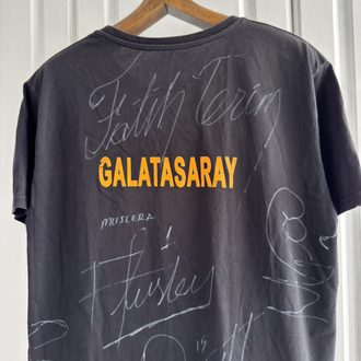 Galatasaray Islak İmzalı Şampiyonluk Tişörtü 