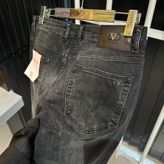 Valentino Füme Jean