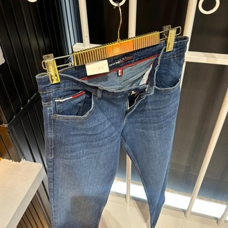 Tommy Hilfiger Mavi Slim Fit Jeans