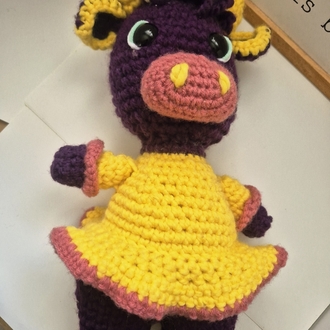 Highland Cow/ Neşeli mor inek