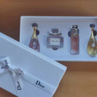 Dior 4’Lü Parfüm Seti