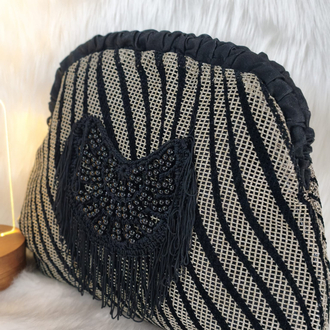 Püskül Detaylı Clutch