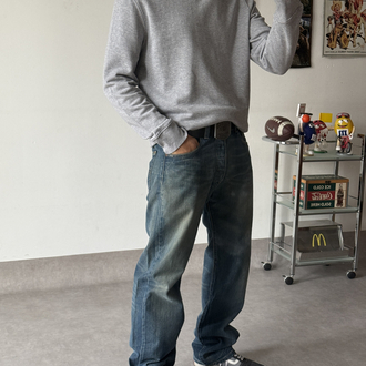 (M/L) Orijinal Levi’s Basic Oversize Sweat