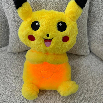 Pikachu uyku arkadaşı
