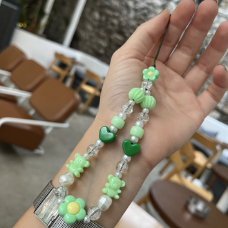 • BEADED CHARM | GREEN