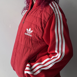 Medium Vintage Adidas Mont