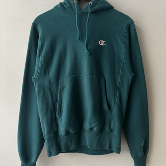 S Champion sweatshirt