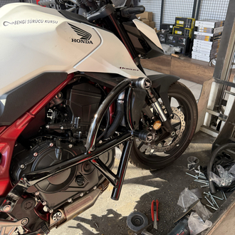 Honda Hornet 750 v2 koruma demiri